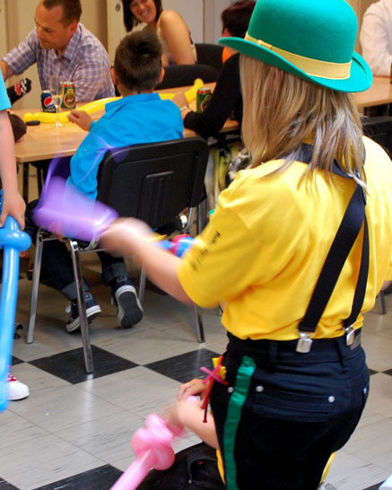 Hvor mange børn kan en ballonmand nå? Kapacitet, køstyring og tidsplan